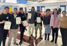 תלמידי אמית בר אילן גוש דן העפילו לגמר ה"אולימפידאטה" הארצי קרדיט צילום: דוברות