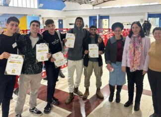 תלמידי אמית בר אילן גוש דן העפילו לגמר ה"אולימפידאטה" הארצי קרדיט צילום: דוברות